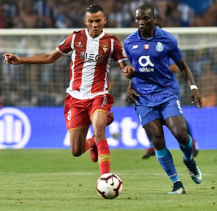 开云体育官网-包含波尔图加时末段防线松动今夜洛杉矶湖人状态回暖，洛杉矶快船手感冰凉备战欧篮联看傻球迷的词条